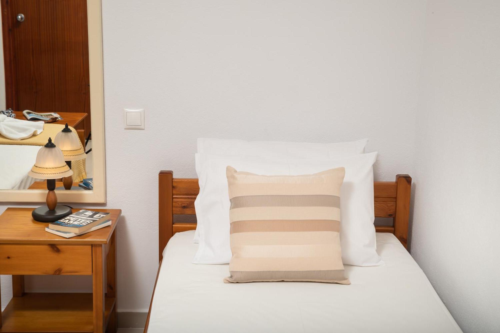 Aphrodite Apartments Kalyves Habitación foto